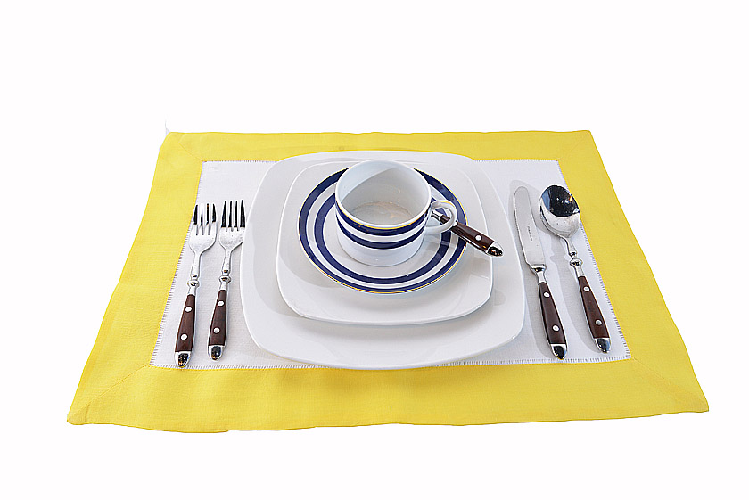 Table Placemat. Light Yellow