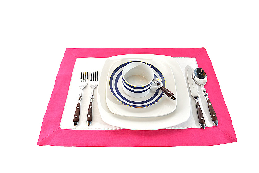 Table Placemat. Fuchsia Pink Trims