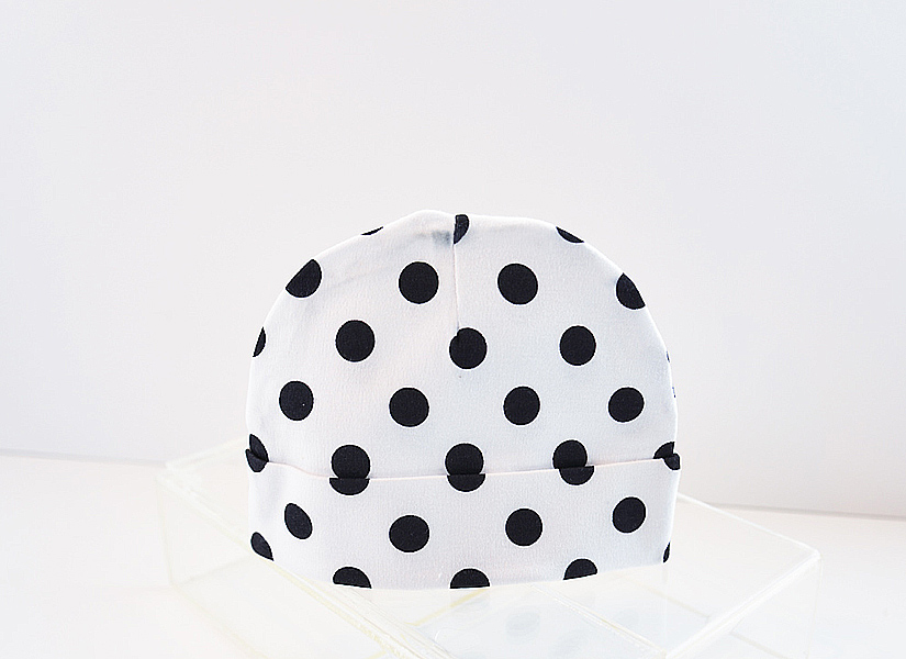 baby cap, big black dots