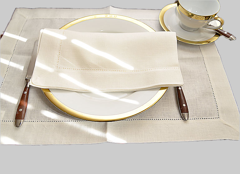 Linen Winter White Linen Napkin 20"x20" Hemstitch