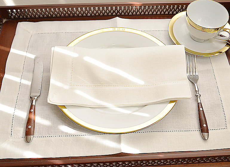 Linen Winter White Linen Napkin 22"x22" Hemstitch